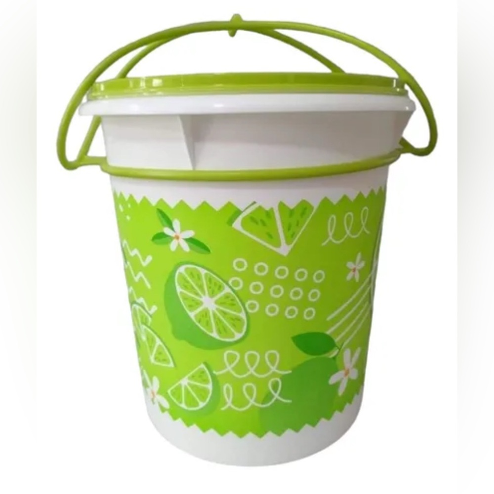 Tupperware Giant Canister 8.5 Liter